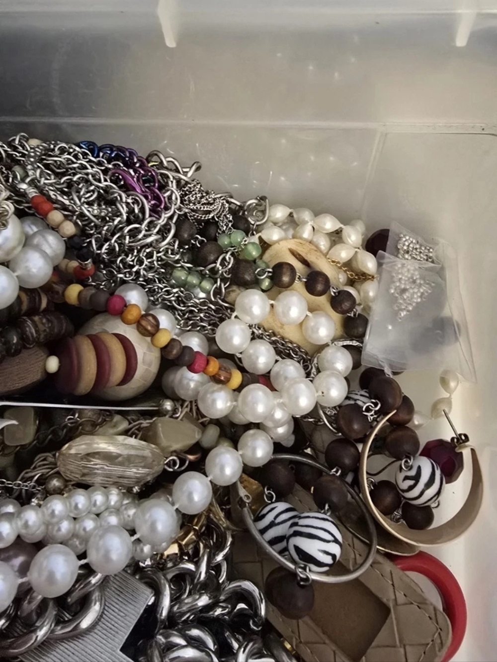 4 LB Pound Lot of Mixed Jewelry Pieces For Arts Crafts Some Wearable READ - Picture 2 of 13